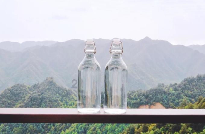 逃出昏暗的房子
