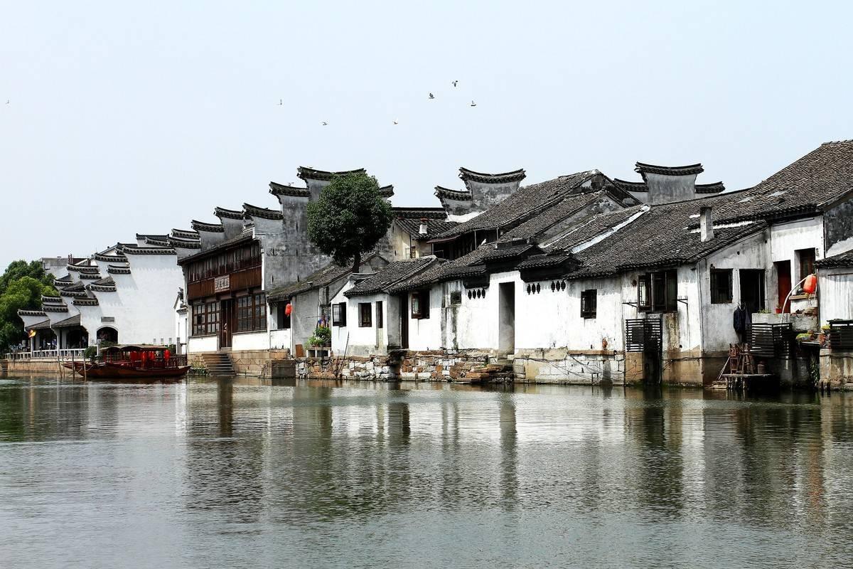 摆动小圆球